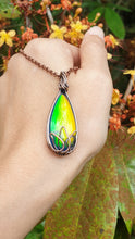Load image into Gallery viewer, Flashy Lotus Aurora Opal
