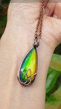 Load image into Gallery viewer, Flashy Lotus Aurora Opal
